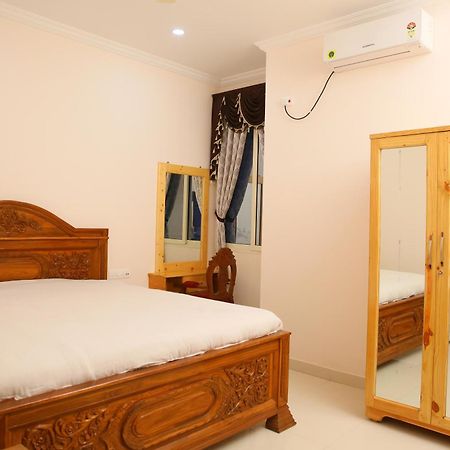 Saba Executive Rooms And Apartments Hyderabad Bagian luar foto