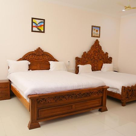Saba Executive Rooms And Apartments Hyderabad Bagian luar foto
